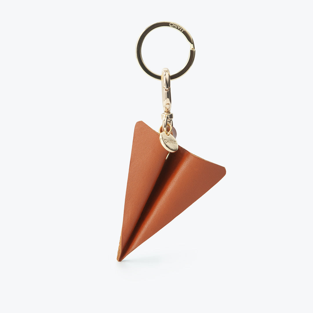Origami Uçak Figürlü Charm Anahtarlık Konyak